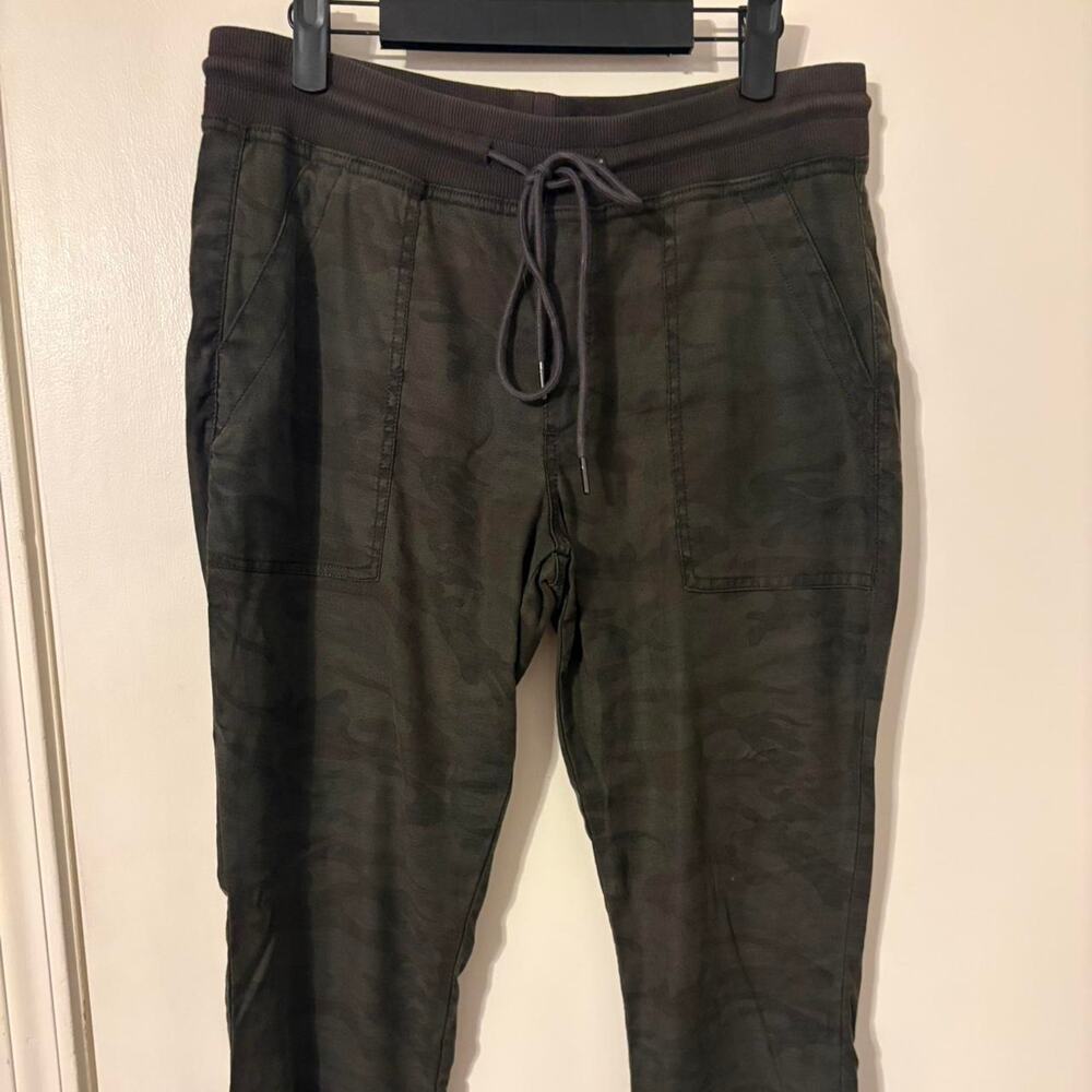 Level 99 by anthropologie green